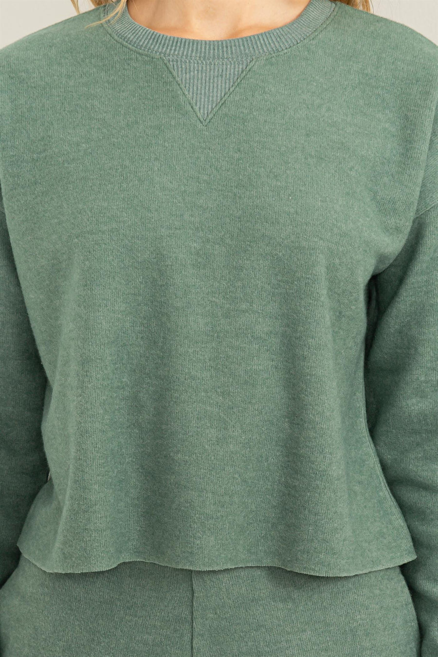 DOUBLE ZERO Long Sleeve Cropped Sweatshirt