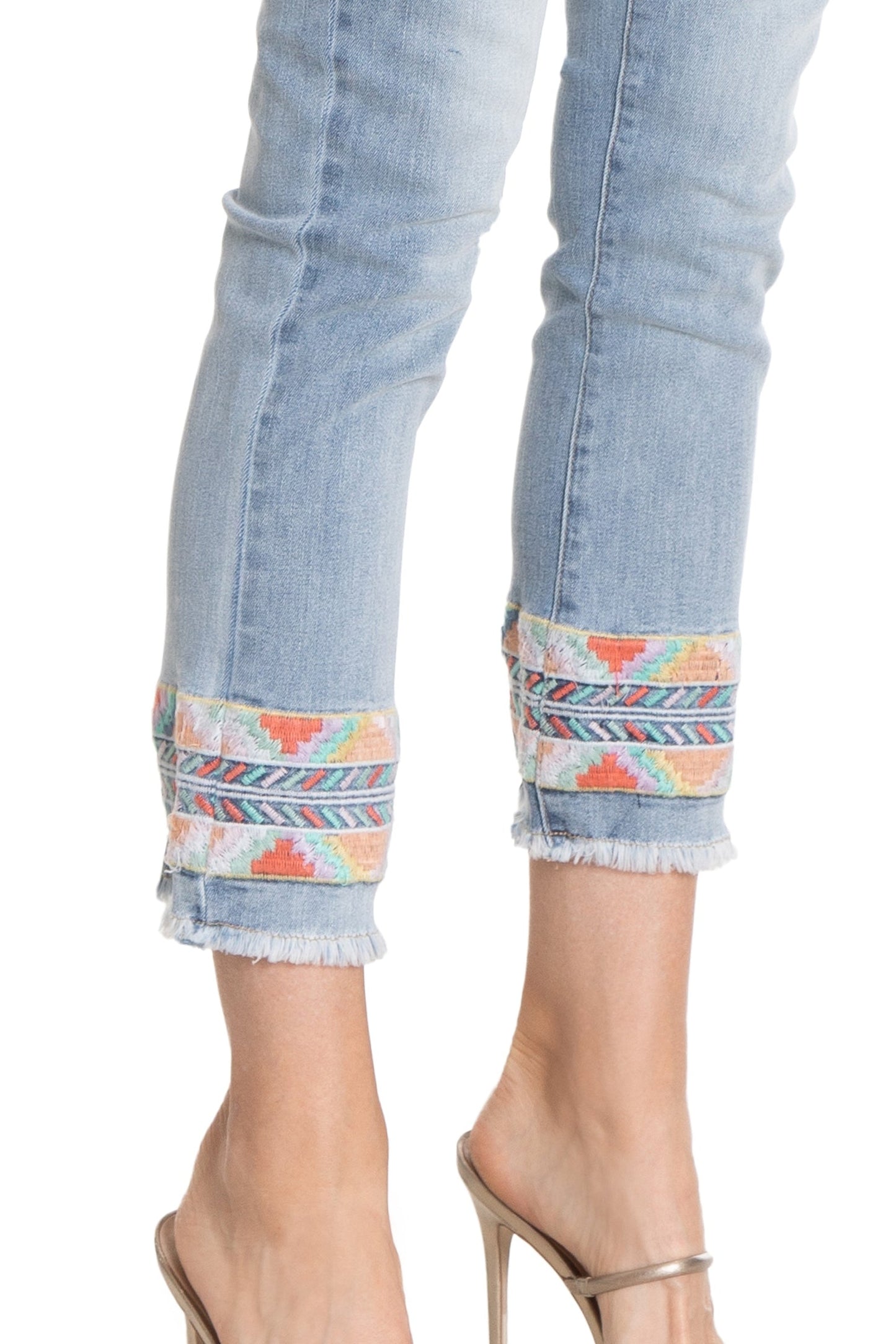 APNY Pull On Straight Leg Crop Jean With Embroidery