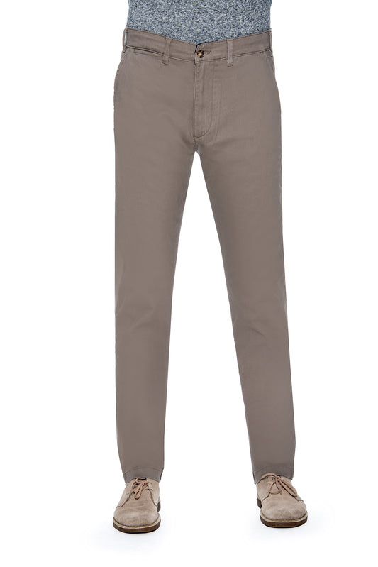 Grand River Chino Pant With Tapered Legs